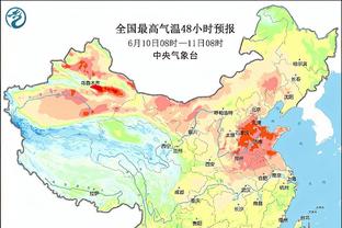 每体：罗克是一个纯粹的中锋，他的首要任务是适应巴萨